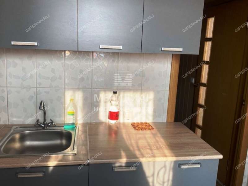 двухкомнатная квартира на улице Федосеенко дом 11