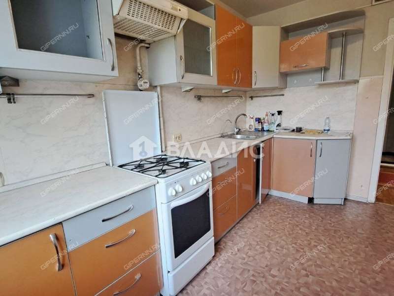 четырёхкомнатная квартира на улице Краснодонцев дом 19