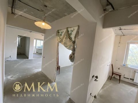 4-komnatnaya-ul-yuliusa-fuchika-d-37 фото