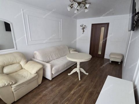 2-komnatnaya-ul-sergeya-esenina-d-13 фото