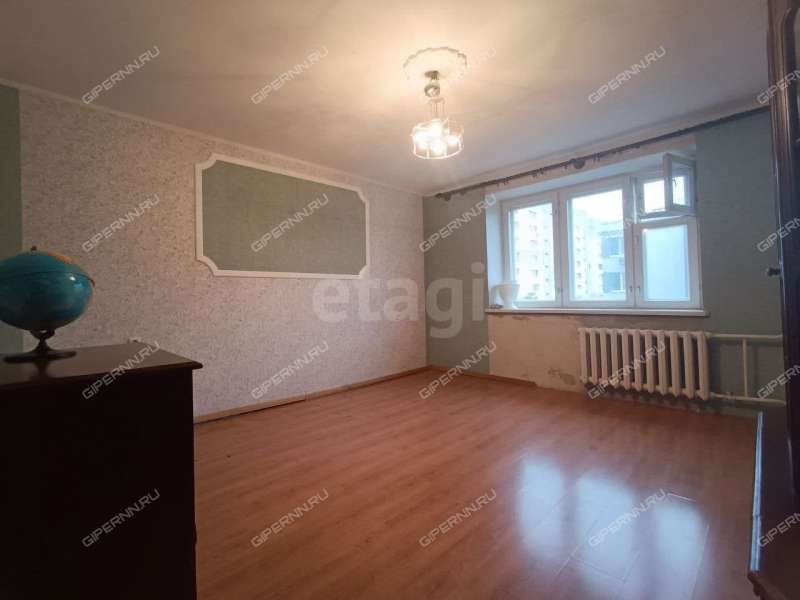 трёхкомнатная квартира на Кузнечихинской улице дом 37