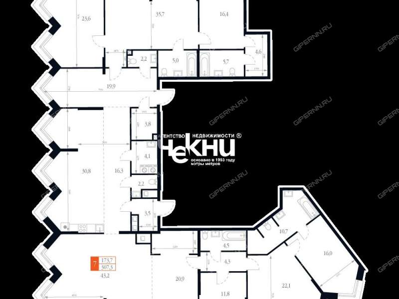 семикомнатная квартира в новостройке на Черниговской улице