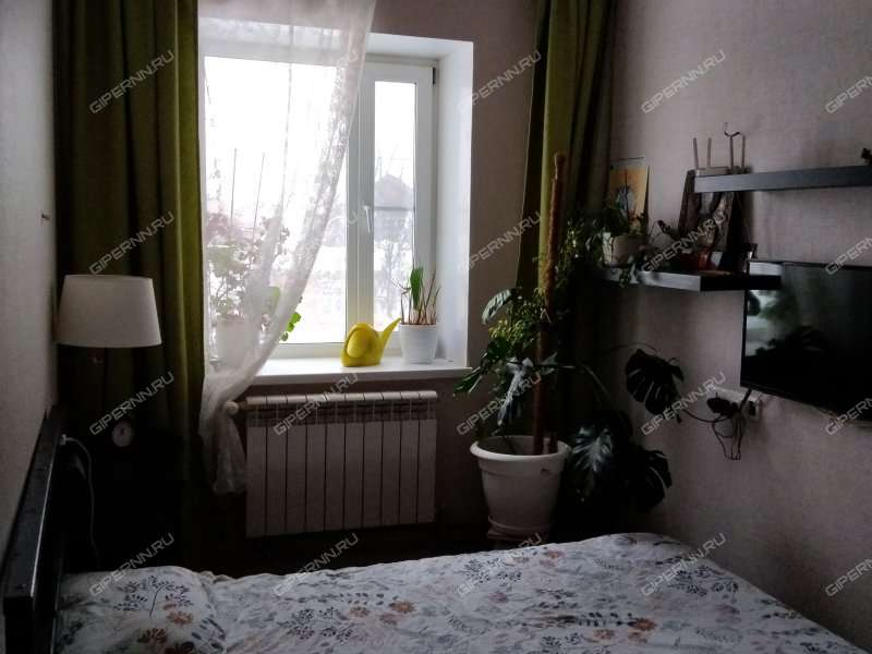 дом на клубничная деревня Крутая