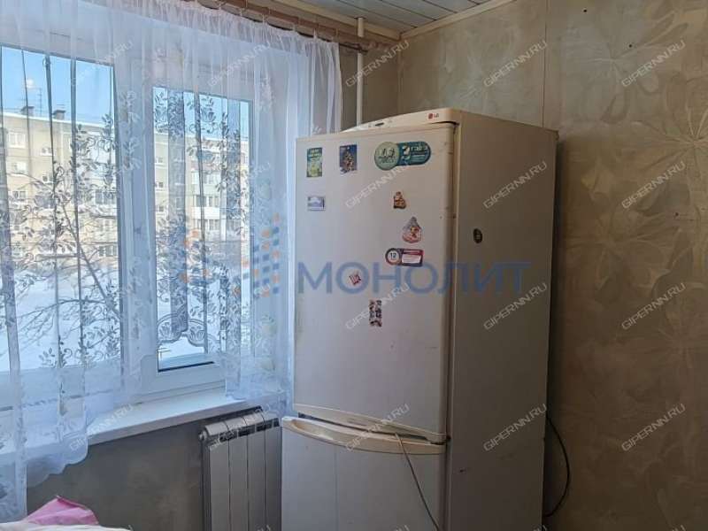 однокомнатная квартира в 2-м микрорайоне дом 37 город Бор