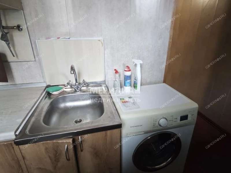 комната в доме 52 на улице Василия Иванова