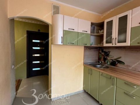 3-komnatnaya-ul-strokina-d-9 фото