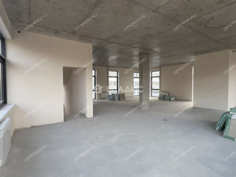 здание под офис на улице Маршала Казакова