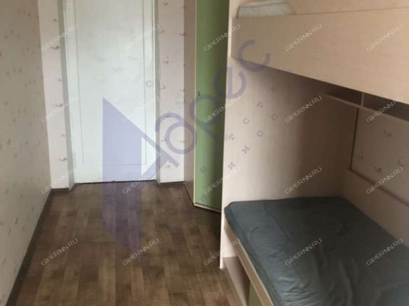 трёхкомнатная квартира на Ошарской улице дом 53