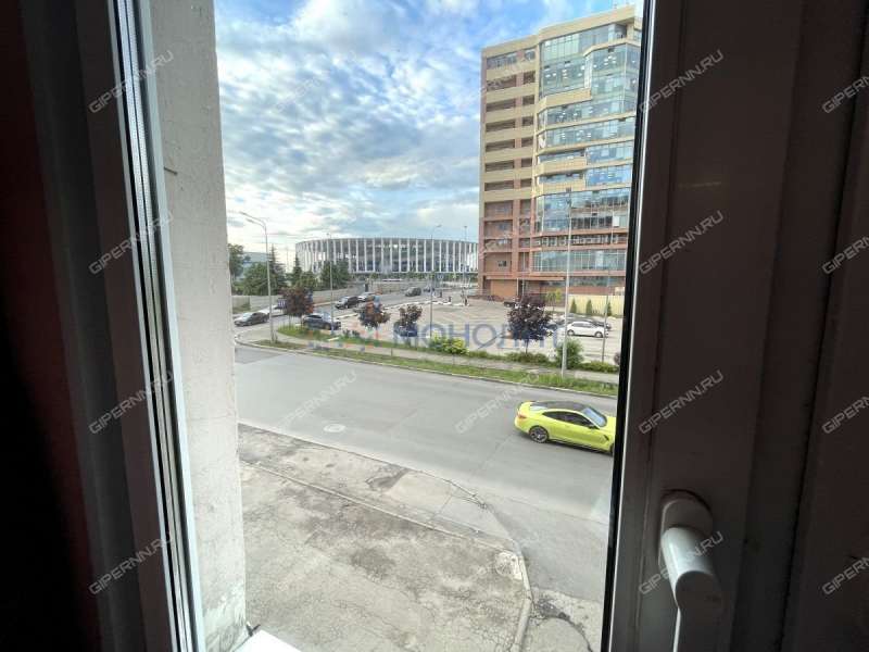 четырёхкомнатная квартира на Керченской улице дом 14А