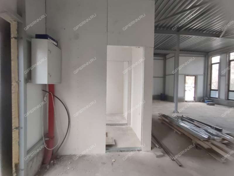 здание под торговую площадь на улице Мечникова