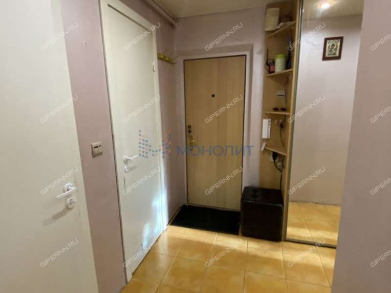 трёхкомнатная квартира на улице Володарского дом 11