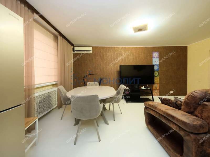 трёхкомнатная квартира на Ошарской улице дом 98