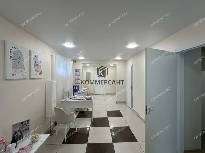 помещение под торговую площадь на улице Веденяпина