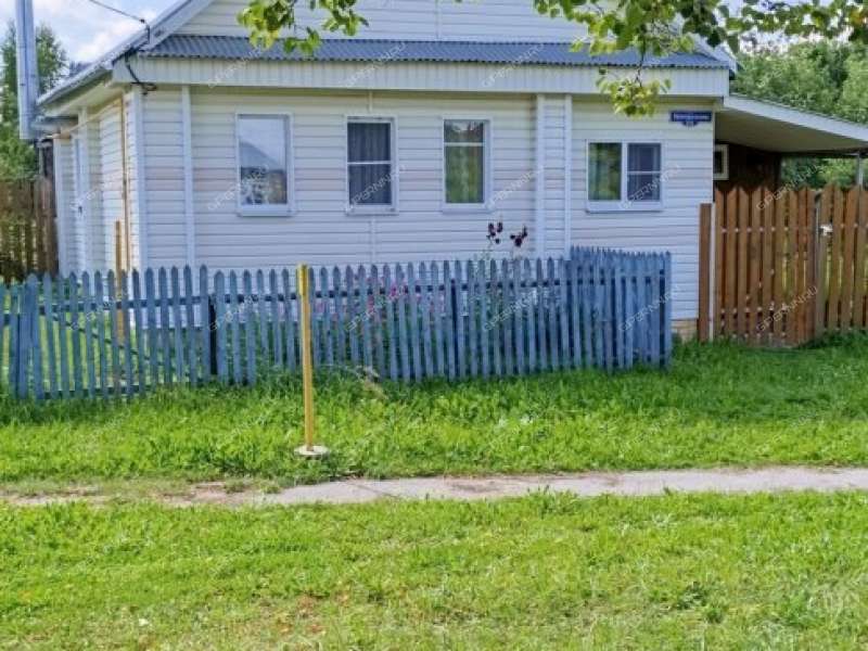 дом на улице Центральная деревня Винный Майдан