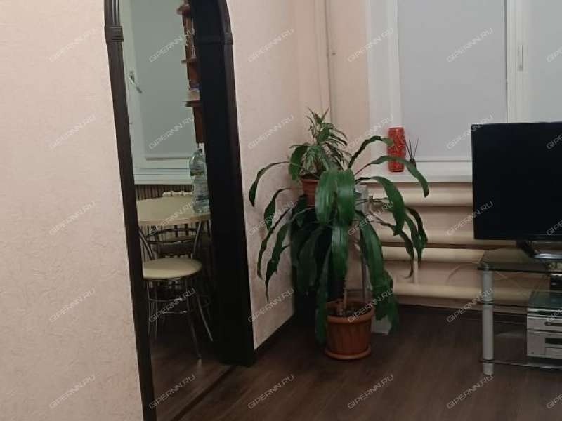 трёхкомнатная квартира на улице Комбрига Патоличева дом 25 город Дзержинск