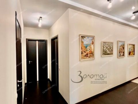 3-komnatnaya-ul-delovaya-d-24-k2 фото