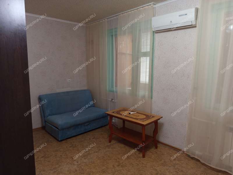 однокомнатная квартира на проспекте Бусыгина дом 48