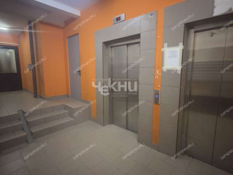 однокомнатная квартира на улице Движенцев дом 34