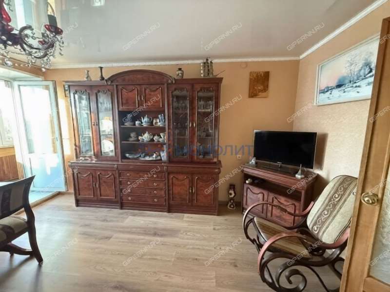 четырёхкомнатная квартира на Республиканской улице дом 25