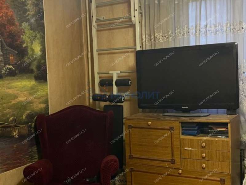 трёхкомнатная квартира на Львовской улице дом 8