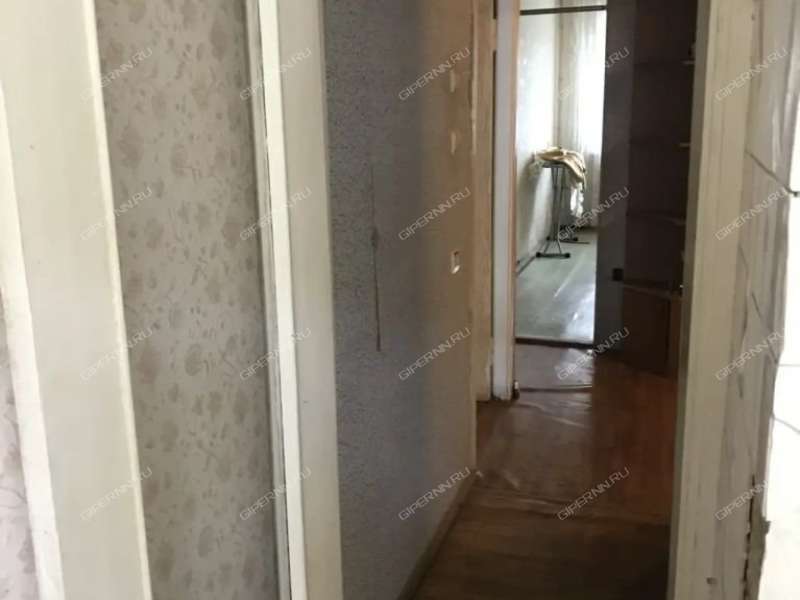 трёхкомнатная квартира на проспекте Бусыгина дом 20а