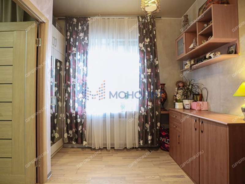 трёхкомнатная квартира в Парниковом переулке дом 8