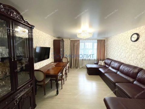 4-komnatnaya-ul-yasnaya-d-34 фото
