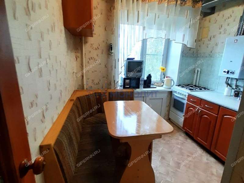 двухкомнатная квартира на Зеленодольской улице дом 56