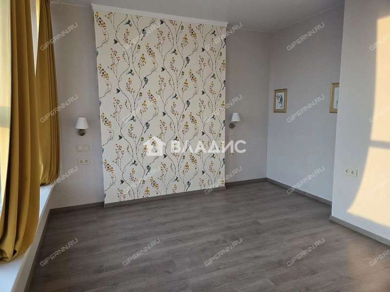 трёхкомнатная квартира в Корейском переулке дом 8