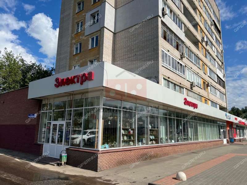 помещение под коммерческую недвижимость на улице Веденяпина