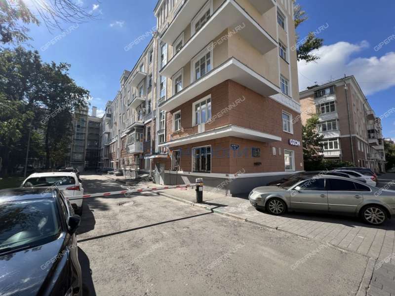 трёхкомнатная квартира на улице Минина дом 5