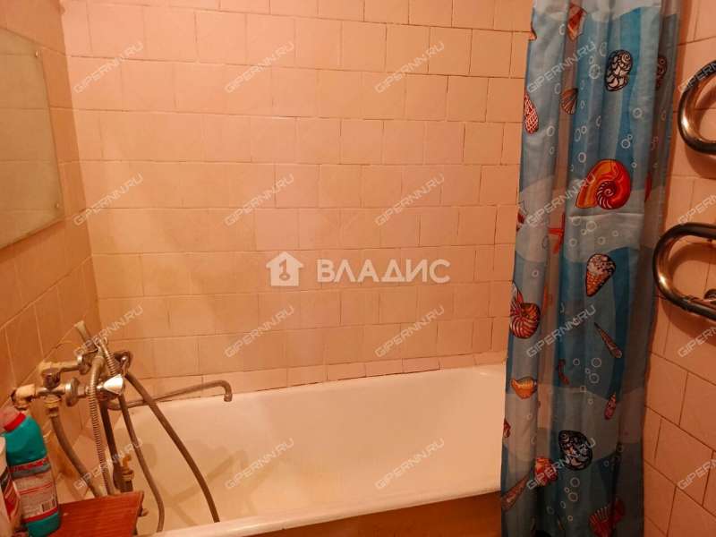 трёхкомнатная квартира на улице Маршала Рокоссовского дом 17