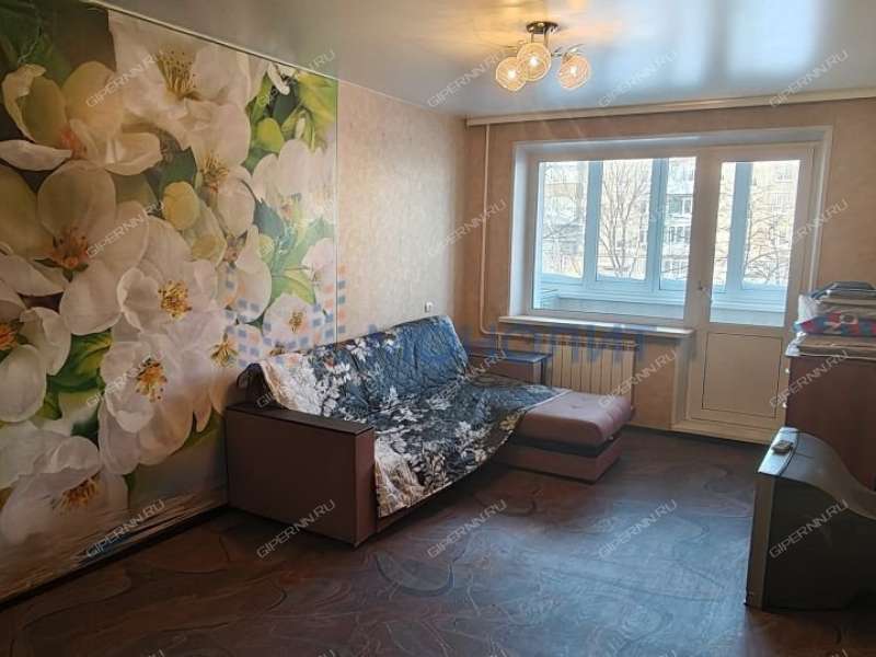 однокомнатная квартира в 2-м микрорайоне дом 37 город Бор