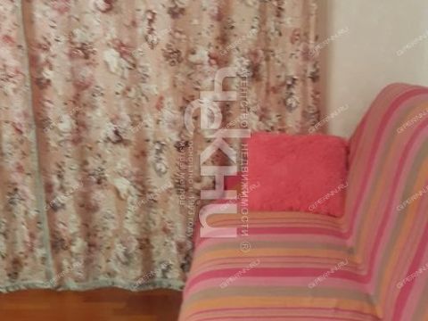 4-komnatnaya-ul-rodionova-d-180-1 фото