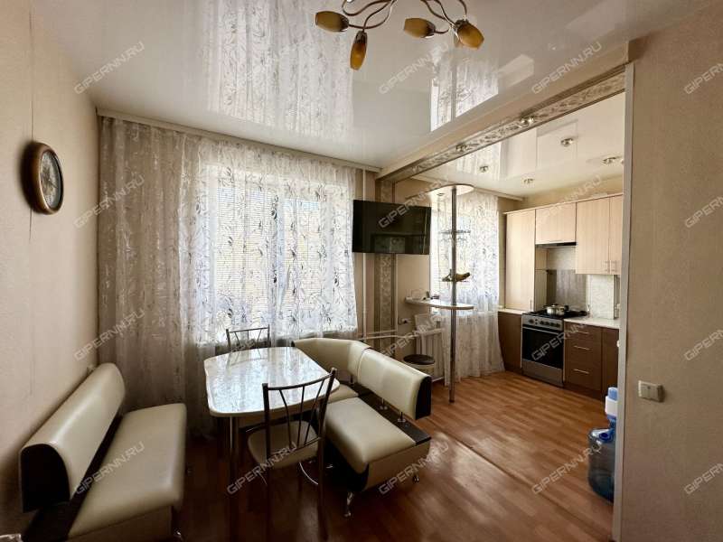 трёхкомнатная квартира на Театральной улице дом 10 город Кстово