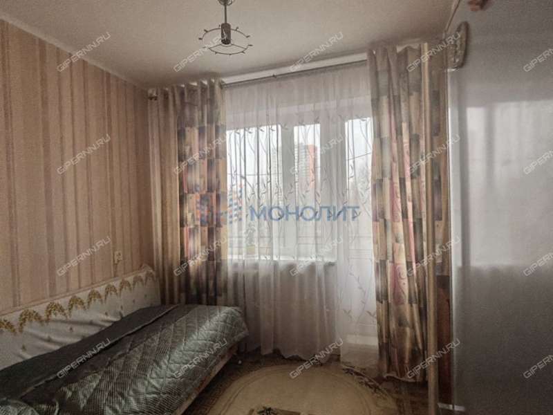 трёхкомнатная квартира на улице Верхнепечёрская дом 5