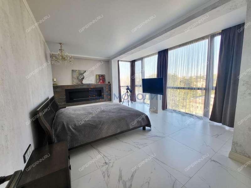 четырёхкомнатная квартира на улице Бетанкура дом 6