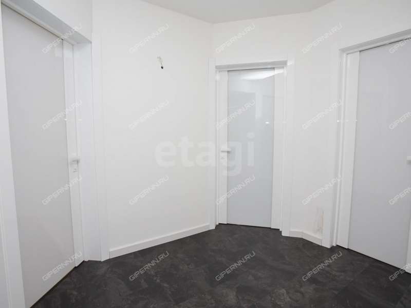 трёхкомнатная квартира на улице Минина дом 29