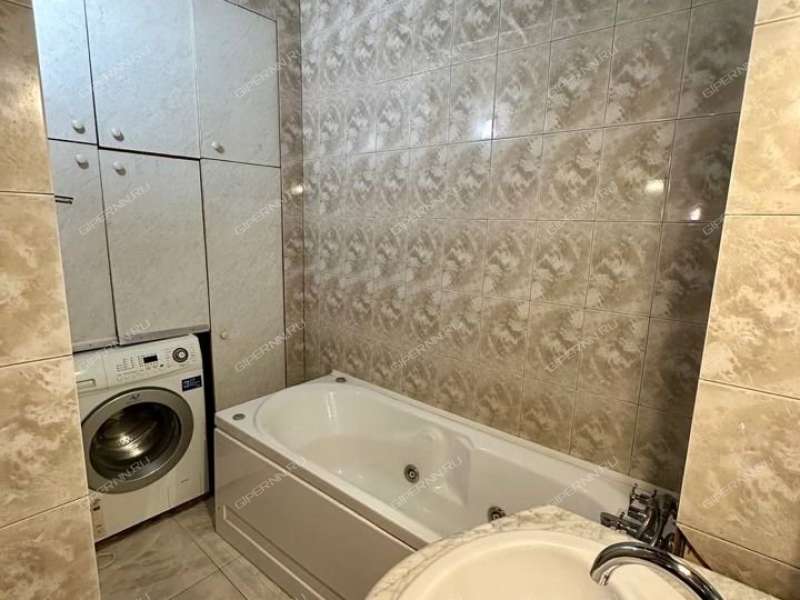 четырёхкомнатная квартира на улице Ватутина дом 2