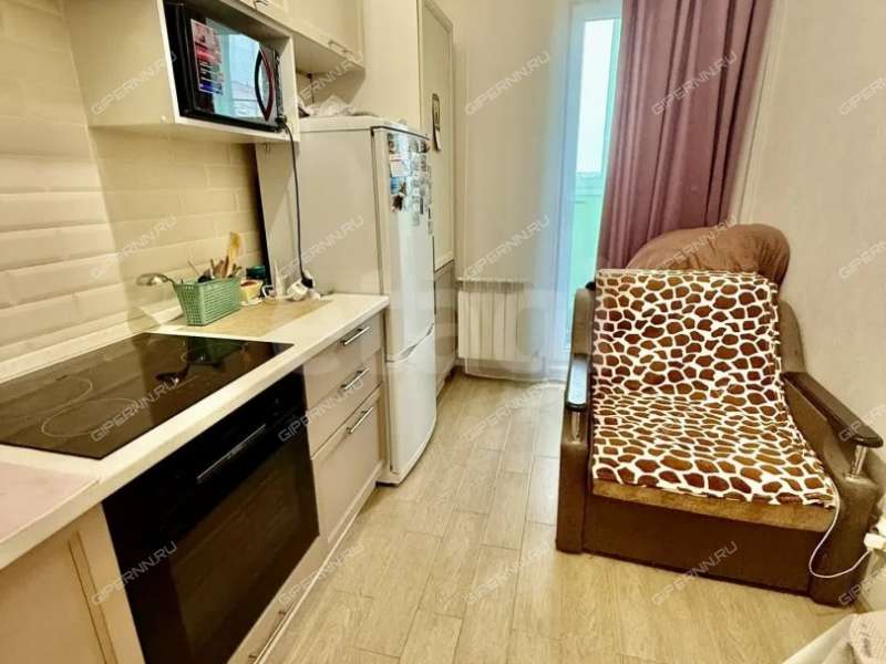 однокомнатная квартира на Вятской улице дом 8