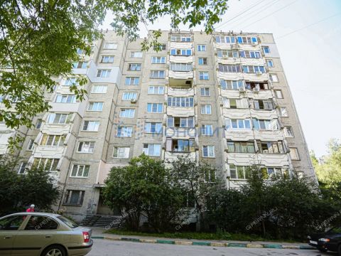 1-komnatnaya-ul-germana-lopatina-d-9a фото