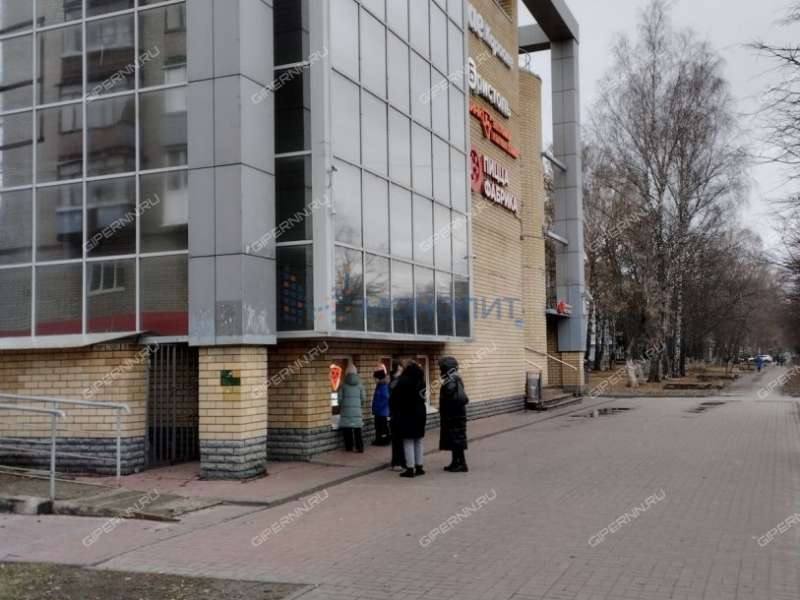 помещение под помещение свободного назначения, торговую площадь на улице Веденяпина