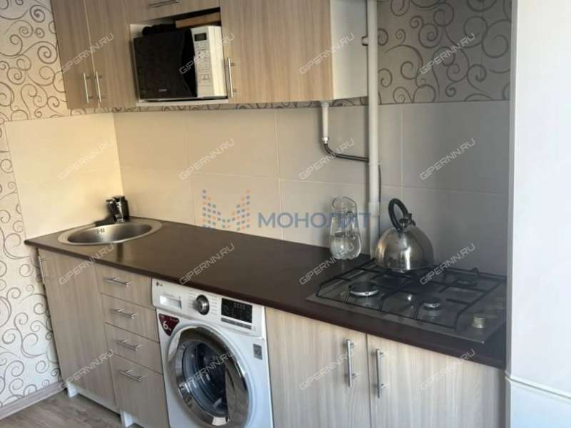 трёхкомнатная квартира на проспекте Кораблестроителей дом 11А