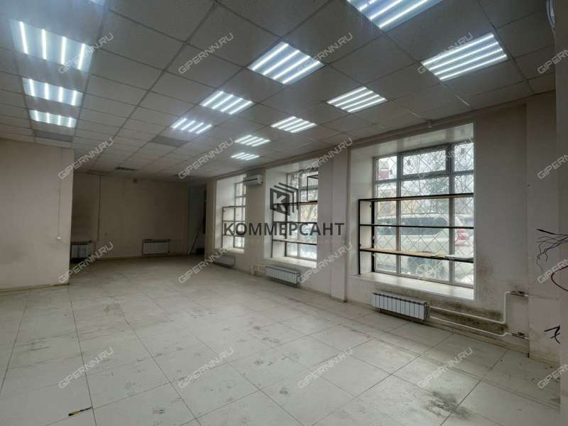 помещение под торговую площадь на Путейской улице