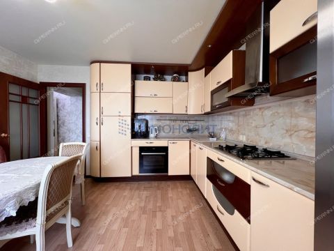 4-komnatnaya-prosp-gagarina-d-111 фото