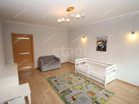 3-komnatnaya-ul-belinskogo-d-36 фото