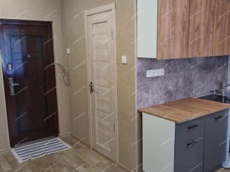 квартира-студия на улице Страж Революции дом 17