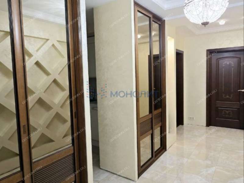 трёхкомнатная квартира на улице Дунаева дом 17