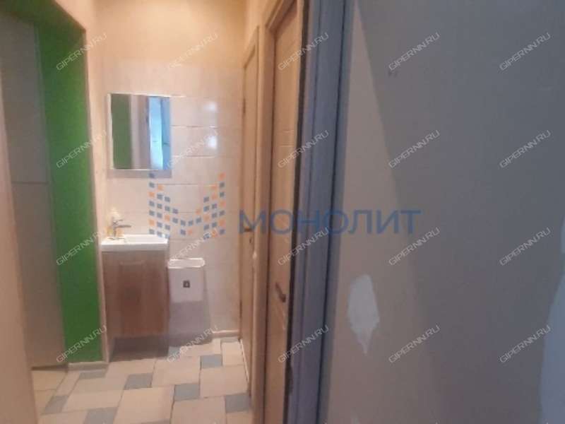помещение под офис, торговую площадь на улице Дьяконова