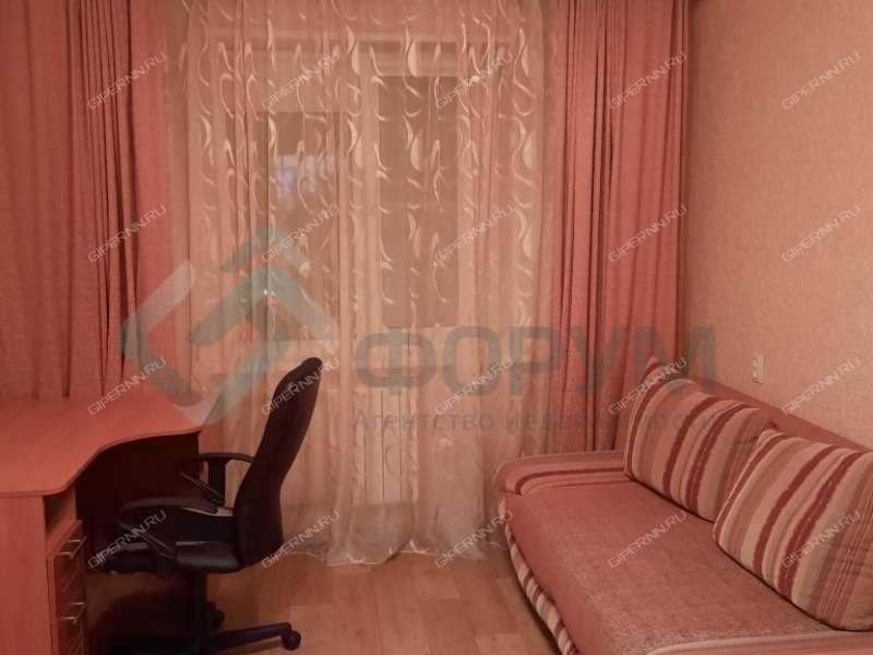 трёхкомнатная квартира на Московском шоссе дом 13